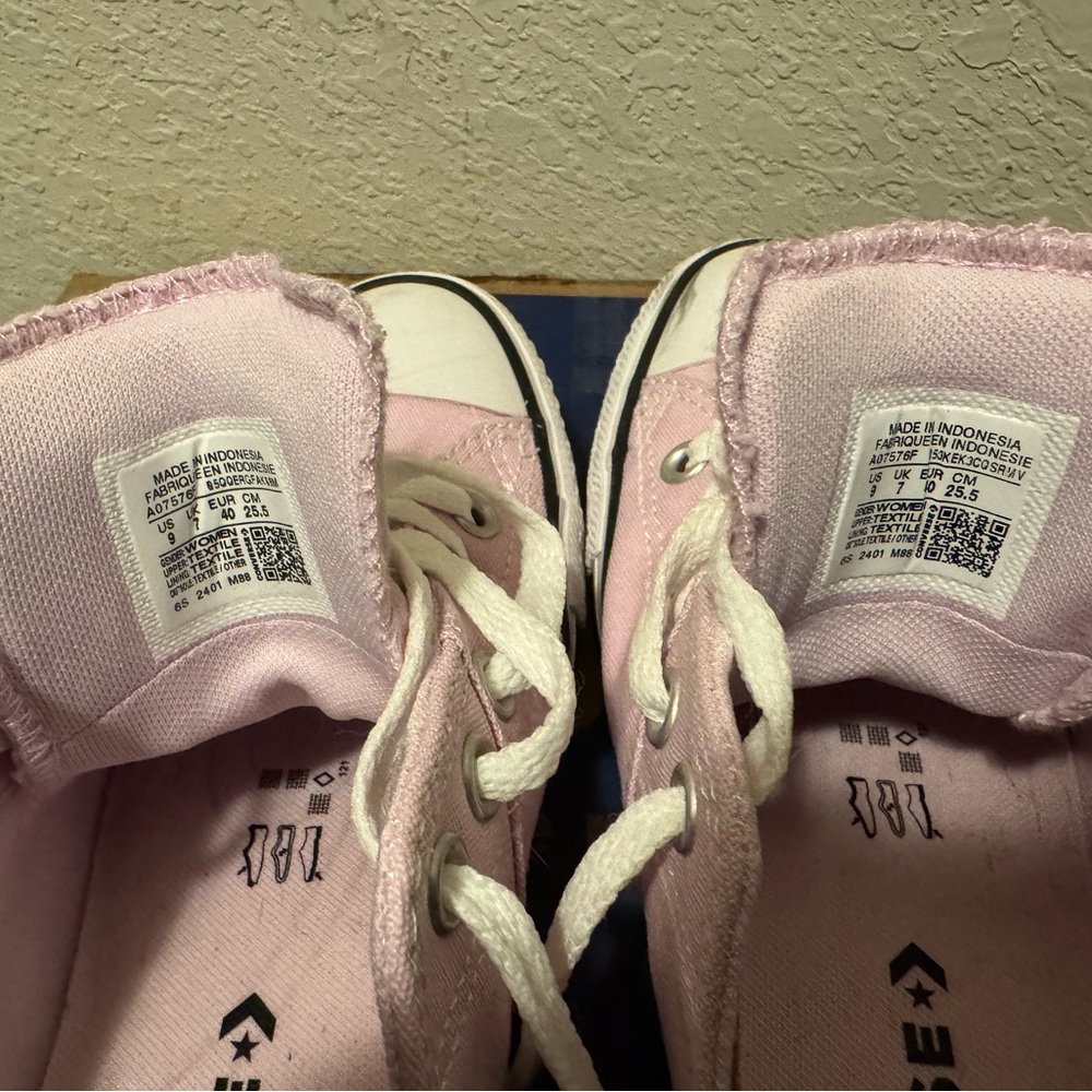 Converse Pink All Star Low-Tops - Picture 4 of 4